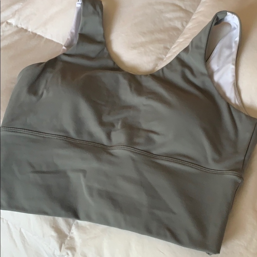 Nvgtn essence top